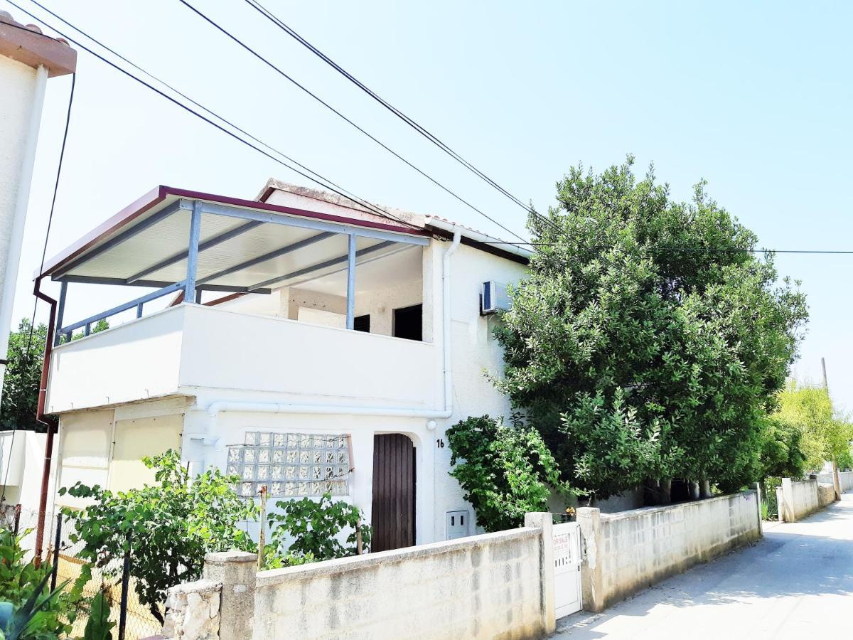 Dalmatino Apartmani Vir Exterior photo