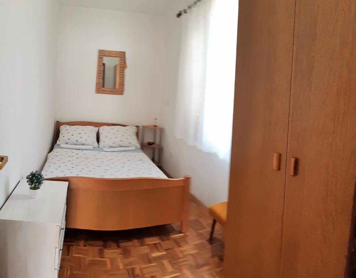 Dalmatino Apartmani Vir Exterior photo