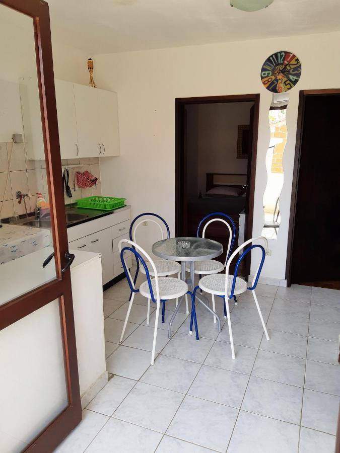 Dalmatino Apartmani Vir Exterior photo