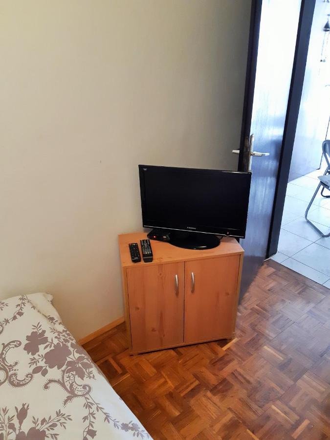 Dalmatino Apartmani Vir Exterior photo