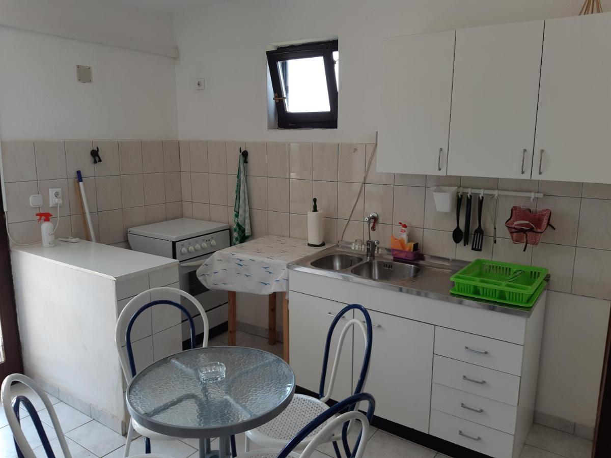 Dalmatino Apartmani Vir Exterior photo